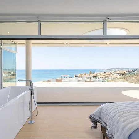 Ensuite Penthouse Panoramic Sea View With Jacuzzi