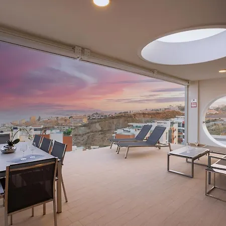 Ensuite Penthouse Panoramic Sea View With Jacuzzi