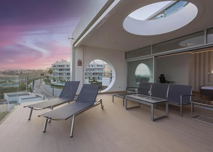 Ensuite Penthouse Panoramic Sea View With Jacuzzi