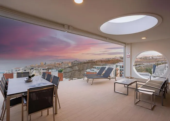 Ensuite Penthouse Panoramic Sea View With Jacuzzi