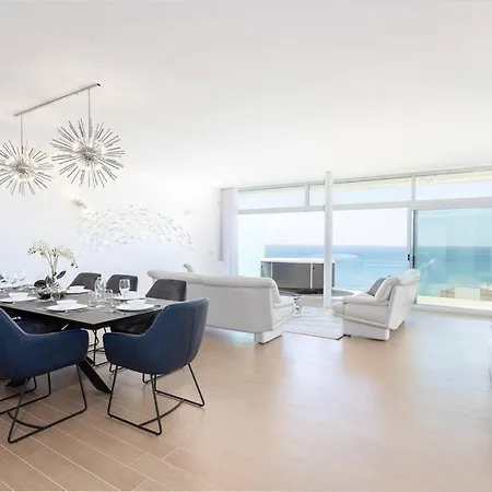 Ensuite Penthouse Panoramic Sea View With Jacuzzi דירה