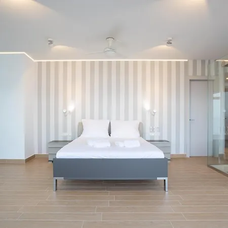 Апартаменты Ensuite Penthouse Panoramic Sea View With Jacuzzi *