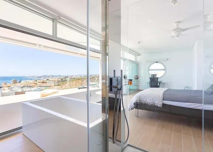 Lägenhet Ensuite Penthouse Panoramic Sea View With Jacuzzi Fuengirola