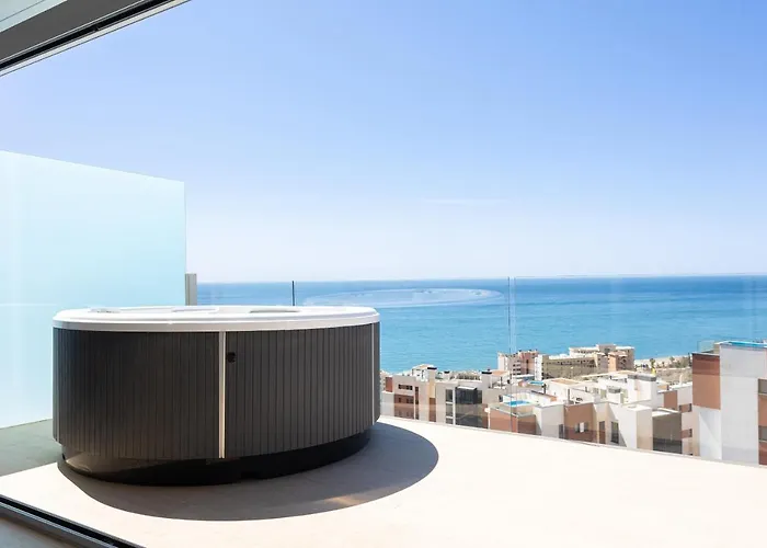 Ensuite Penthouse Panoramic Sea View With Jacuzzi Fuengirola