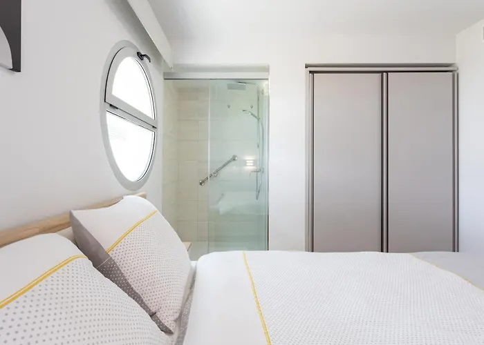 Ensuite Penthouse Panoramic Sea View With Jacuzzi *